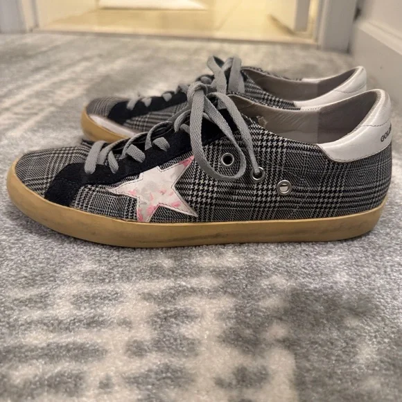 Gingham Plaid Golden Goose with Pink Floral Star - Picture 6 of 6